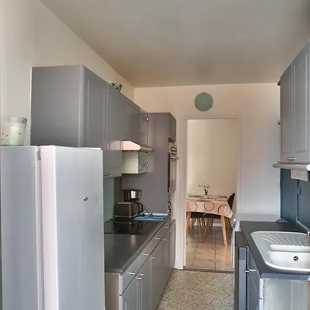 Chic And Spacious Amaizing Terrace Evry-Courcouronnes