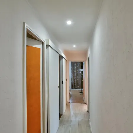 Chic And Spacious Amaizing Terrace Evry-Courcouronnes